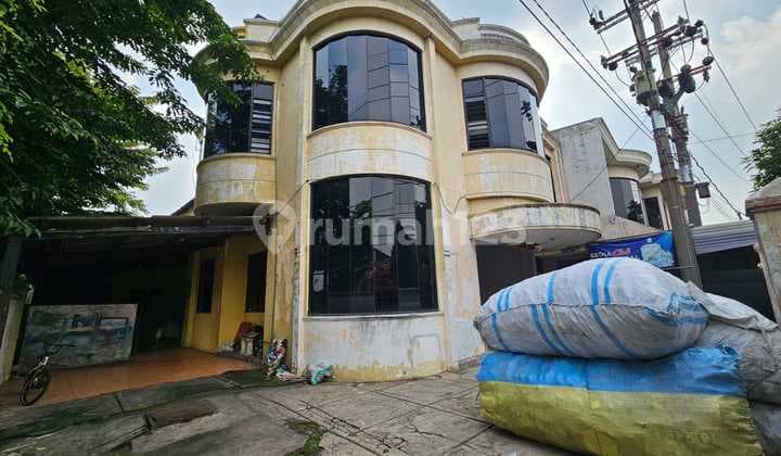 COCOK UNTUK KANTOR FARMASI, DISTRIBUTOR, EKSPEDISI DLL Rumah Kantor 2.5 Lantai & Gudang Barata Jaya Surabaya