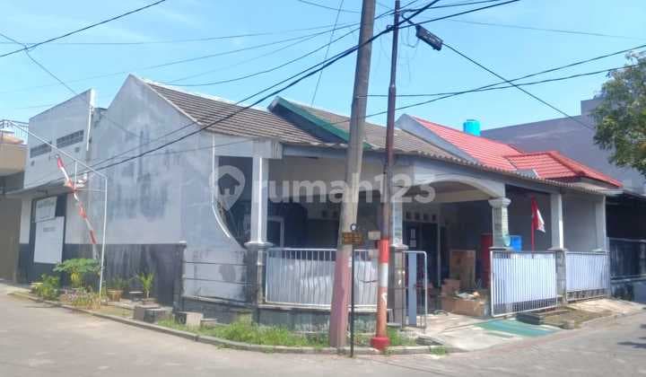 Hook Strategis di Taman Pondok Jati Sidoarjo - Cocok Kantor & Usaha