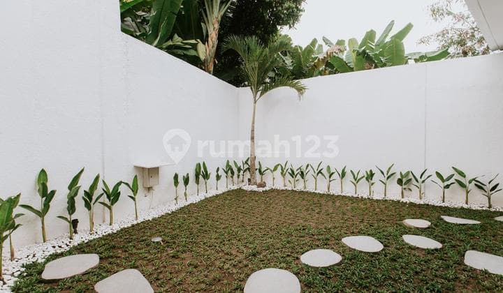 DEKAT PANTAI PARERENAN & BATU BOLONG Premium 3BR Villa Parerenan Canggu Bali Lokasi Pusat Lifestyle Canfgu