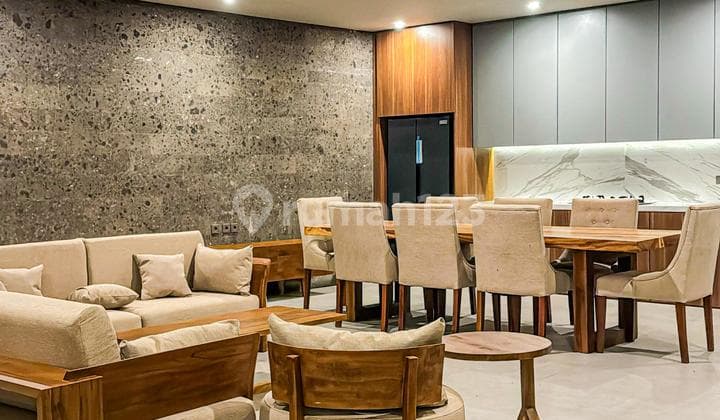 NEAR SESEH / CEMAGI BEACH Brand New Contemporary 3BR Fully Furnished Villa Kaba-Kaba Munggu Bali