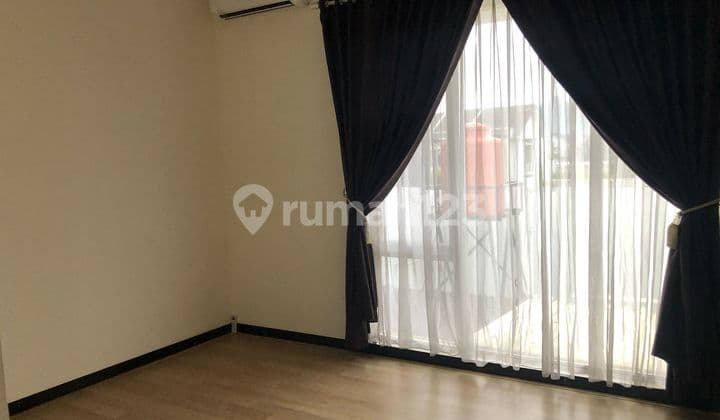 Dijual Cepat Rumah Bagus Taman Kopo Indah V Redwood Bagus