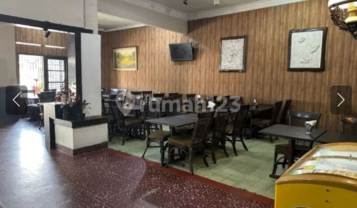 FOR RENT: COMMERCIAL SPACE ON MAIN ROAD PAJAJARAN