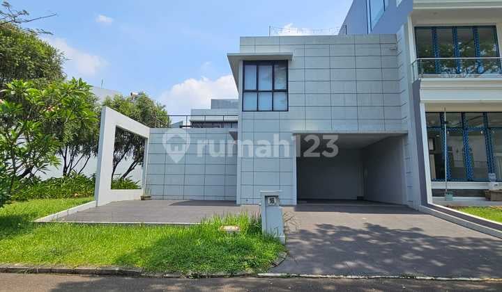 Dijual Rumah Direct View Danau Scarlet Siap Huni