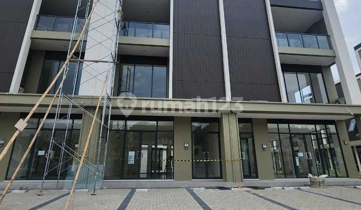 For Rent: Verona Studio Loft Double Facade Shop House in Gading Serpong