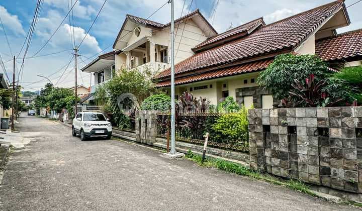 Rumah Hook Siap Huni dekat Kampus Widyatama Cikutra Bandung