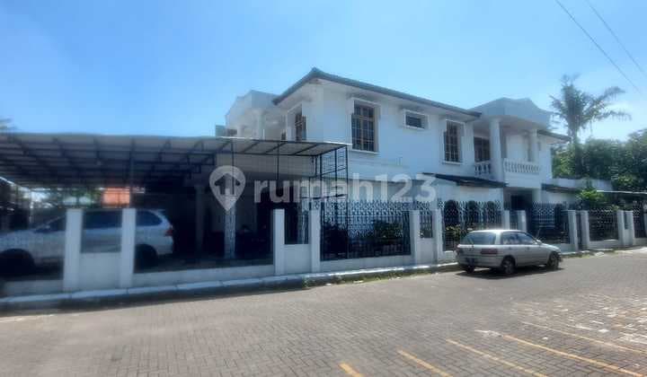2-Storey House Suitable for Warehouse or Office in Sayap Soekarno Hatta, Buah Batu, Bandung