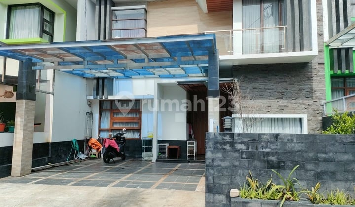 Rumah Siap Huni Dekat Daarut Tauhiid dan Kampus Upi Gegerkalong Bandung