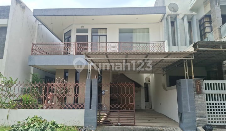 Well-Maintained 2-Story Citraland House for Rent at Affordable Price