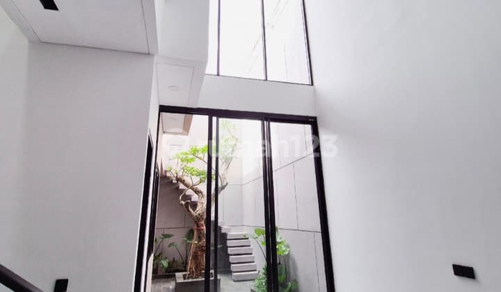 Rumah Modern Tropical Design 2 Lantai Shm