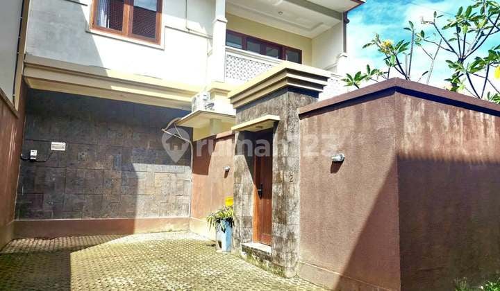 2-Bedroom Furnished Villa Private Pool with GWK View, Ungasan