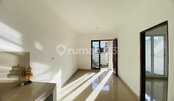 Rumah di Perumahan Elit 2 Lantai Siap Huni di Munggu