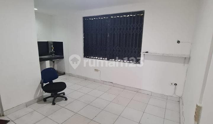 Ruko 2 Lantai Strategis Ada Parkiran Dekat Pantai Nakula Denpasar