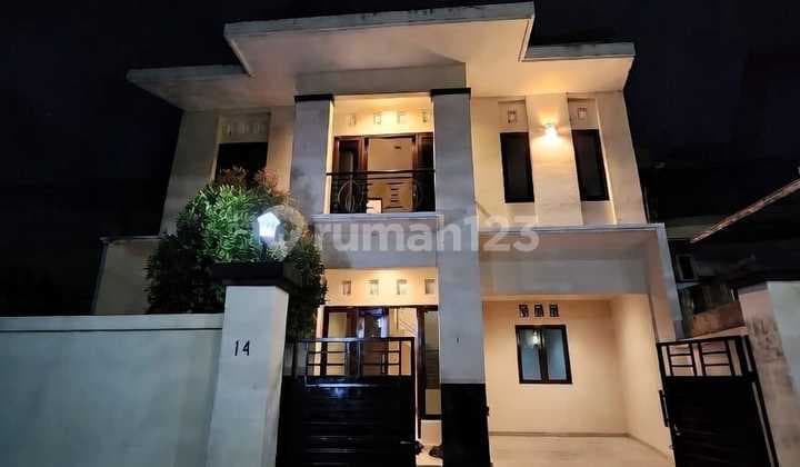 Rumah 2 Lantai 4 Kamar Strategis di Jalan Cargo Permai Denpasar