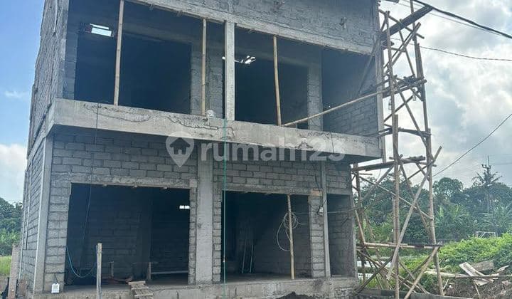 VILLA BARU FURNISHED WITH POOL VIEW SAWAH STRATEGIS TANGEB BADUNG