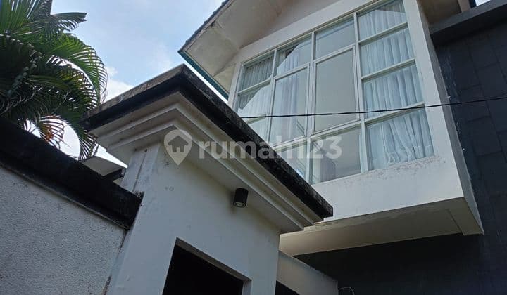 Villa Strategis Lengkap Pool Dekat Pantai, Finns di Berawa Canggu