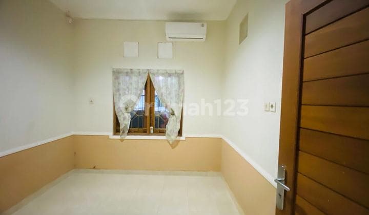 Rumah Lokasi Strategis Jantung Kota Denpasar di Jalan Pulau Kawe