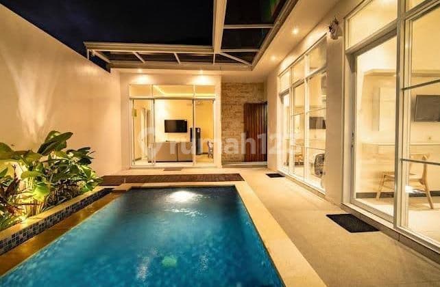 Villa Baru Lokasi Strategis Ada Kolam Renang di Lodtunduh