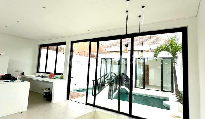 Villa Fasilitas Lengkap Lokasi Strategis Dekat Pantai di Canggu