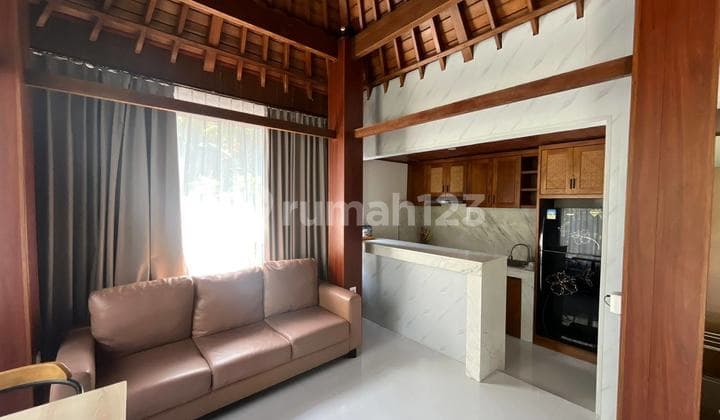 Villa Konsep Modern Furnished Kolam Renang Strategis di Canggu