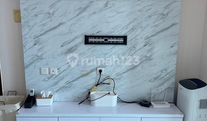 Dijual Apartemen Bagus di Springhill Kamar 2 View Golf dan Laut