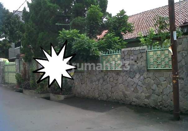 Rumah di Jaksel Gandaria dengan Tanah yang Cukup Besar