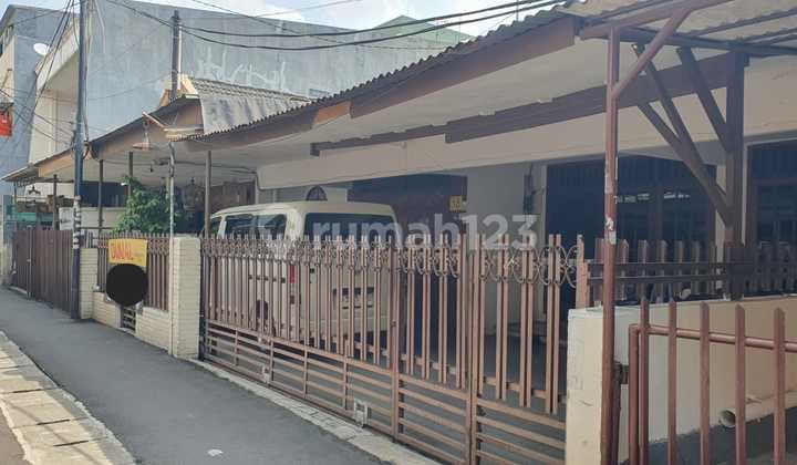 Dijual Rumah Kost 11 Pintu Kamar di Grogol Jakarta Barat