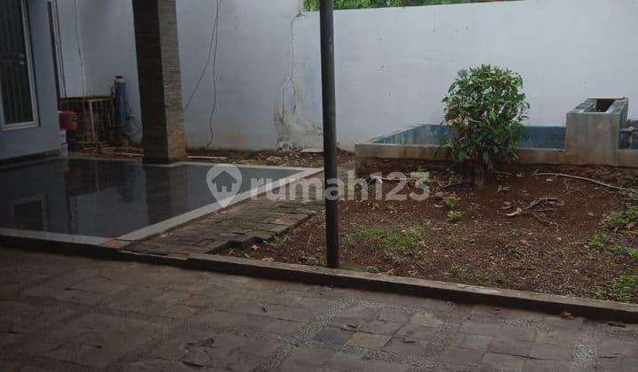 For Sale 2.5-Story House in Pondok Kelapa, Duren Sawit, East Jakarta