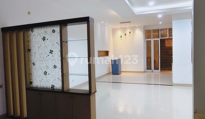 Disewakan Rumah Duta Garden