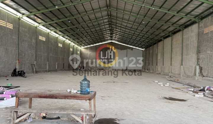Nice warehouse in Candi Industrial Area