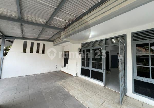 Rumah Siap Huni di Puri Anjasmoro