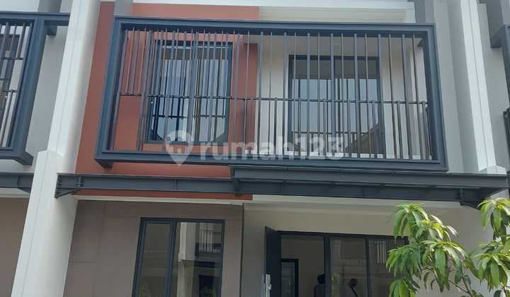 Dijual/sewa Rumah Bagus Cantik Di Cluster Leonora Gading Serpong