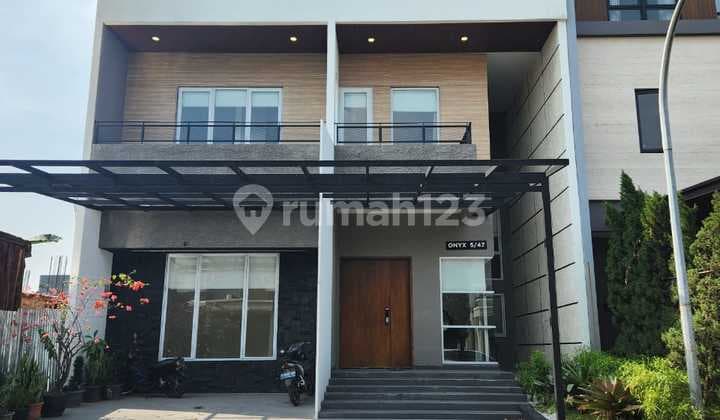 DIJUAL RUMAH CANTIK, BAGUS SIAP HUNI DI CLUSTER ONYX ALAM SUTERA