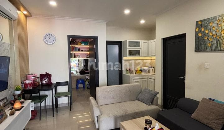 DIJUAL RUMAH ROW JALAN LEBAR SEMI FURNISHED DI CLUSTER BARONI GADING SERPONG
