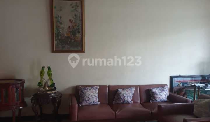 DIJUAL BUB RUMAH DI KOMPLEK BNI SLIPI, JAKBAR SEMI FURNISHED
