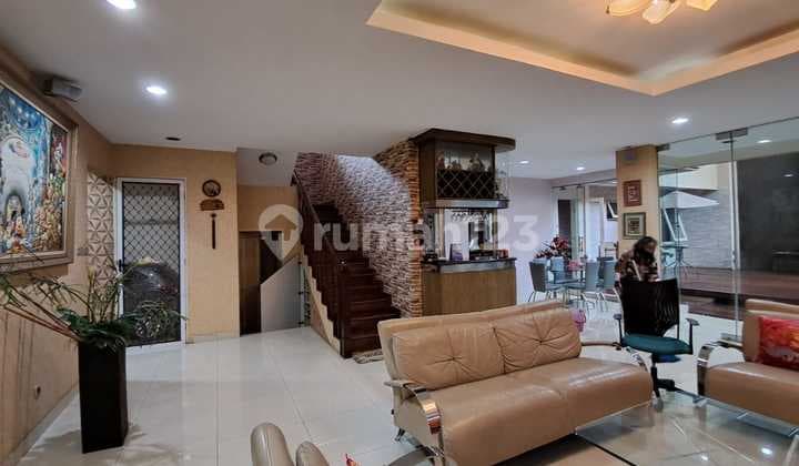 DISEWAKAN RUMAH LUXURY FURNISHED DI SUTERA CEMARA ALAM SUTERA