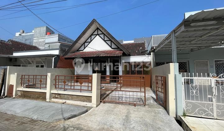 DIJUAL/SEWA RUMAH CANTIK MODERN DI SEKTOR 7A GADING SERPONG