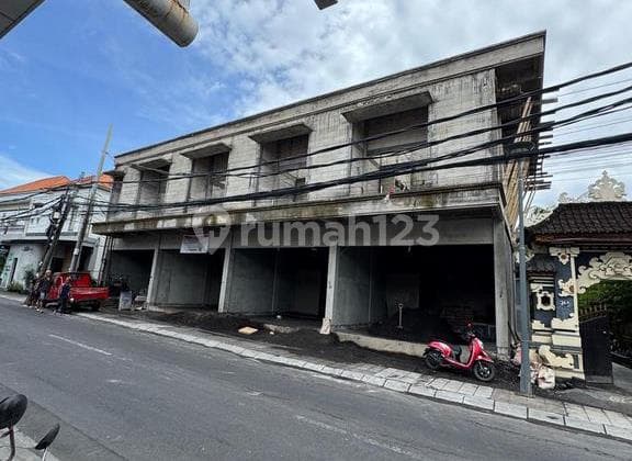 Commercial Shophouse For Rent Ground Floor Prime Opportunity In Padang Linjong, Canggu
