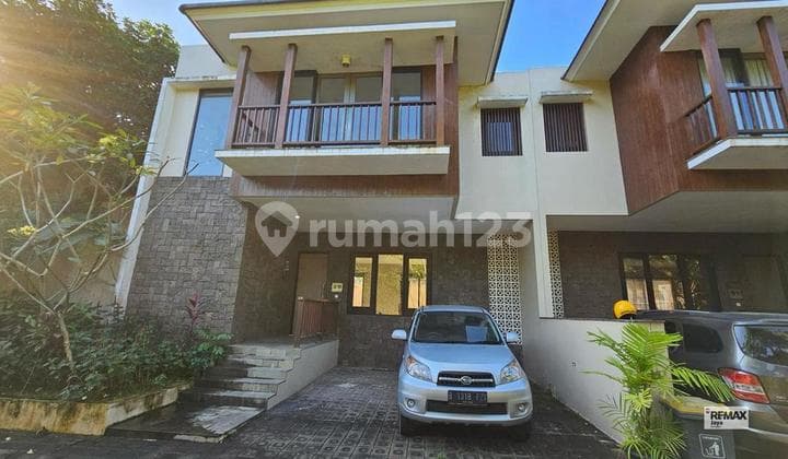 Luxury Town House Dengan Konsep Villas Resort Dijual Di Jimbaran
