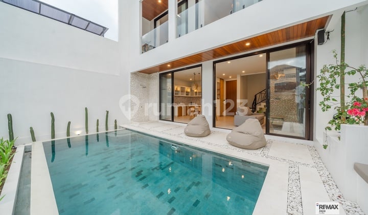Beautiful 3-Bedroom Villa for Rent in Padonan, Canggu Area