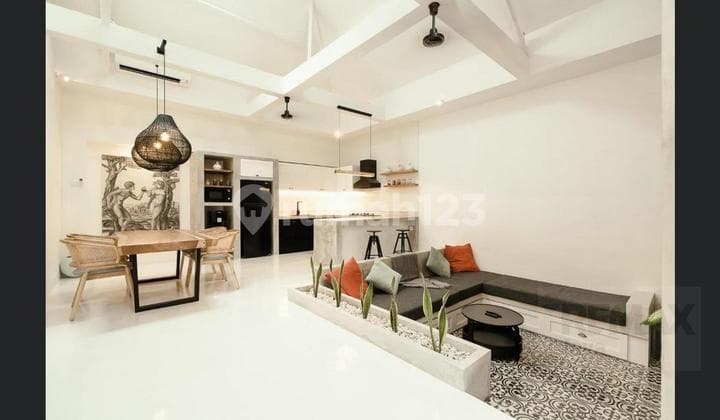 Modern 2 Bedroom Industrial Villa For Rent, In Berawa, Canggu Area