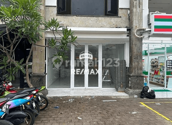 Two Storey Shop Houses For Rent Prime Location In Seminyak