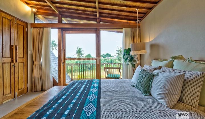 Luxury 3 Bedroom Villa With Stunning Rice Field Views In Cemagi