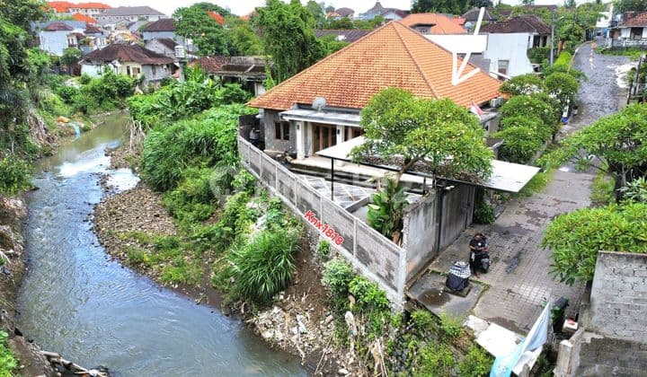 Rumah Semi Villa Batubulan Belakang Uc Silver