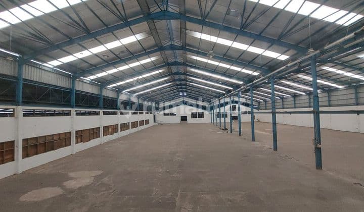 Large Ready-to-Use Warehouse in East Jakarta