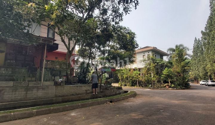 Well-Maintained Minimalist House In Bandung with Pasir Impun City View
