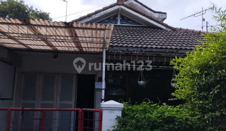 Rumah Terawat di Sayap Pajajaran