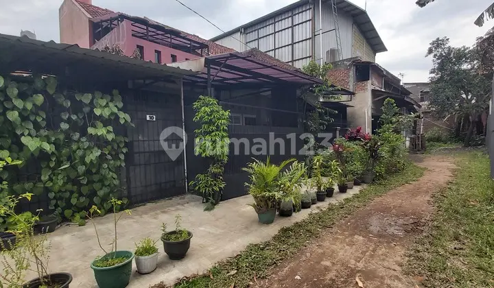 Well-Maintained House in Sauyunan Cibaduyut Kopo