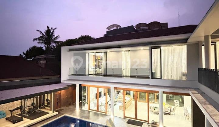 Rumah Lux Modern Ada Kolam Renang Dan Lift Di Sayap Pasteur