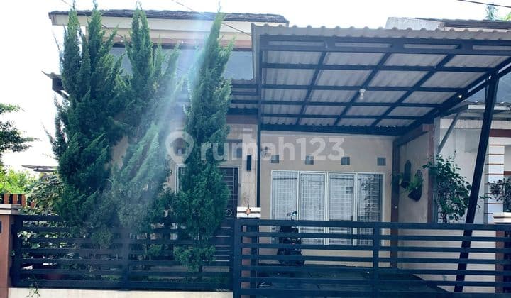 Rumah LT 137 Asri 15 Menit ke Mall Paradise Walk Serpong Bisa KPR J22317