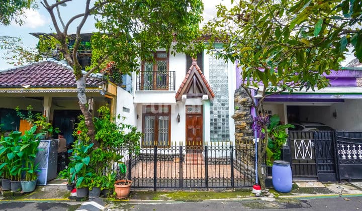 Rumah 2 Lt Siap Huni 15 Mnt ke TerasKota Tangerang Dibantu KPRJ25788